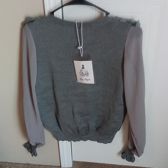 Blouse - Picture 2 of 2